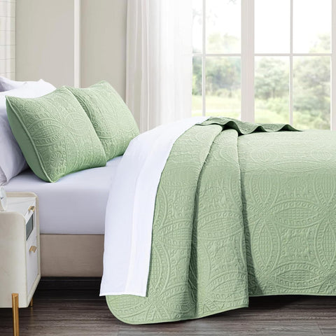 Akkialla matching pillow shams (20x36) completing the quilt set