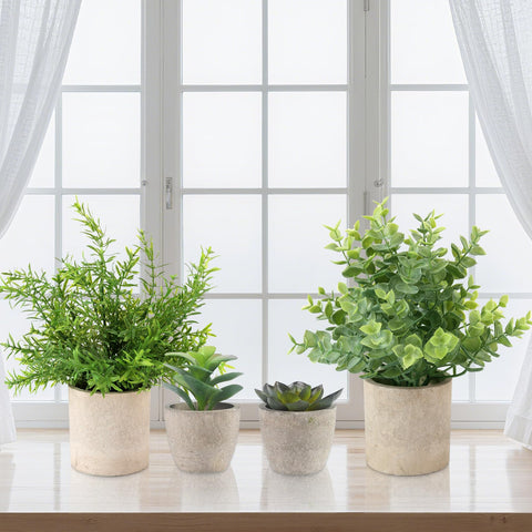 ALAGIRLS farmhouse decor idea with low-maintenance greenery