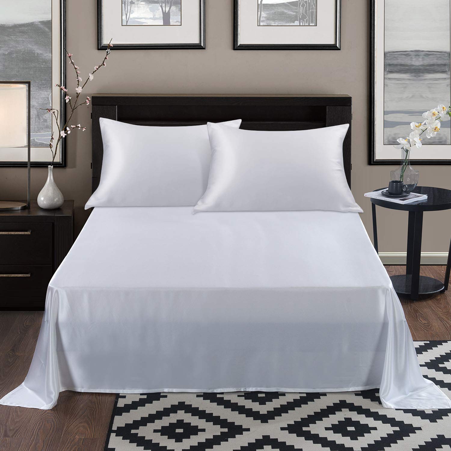 ALASKA BEAR queen size pillowcase fits most standard pillows securely
