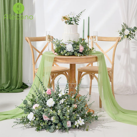Alecono eucalyptus wall decor idea for chic, simple decorating.