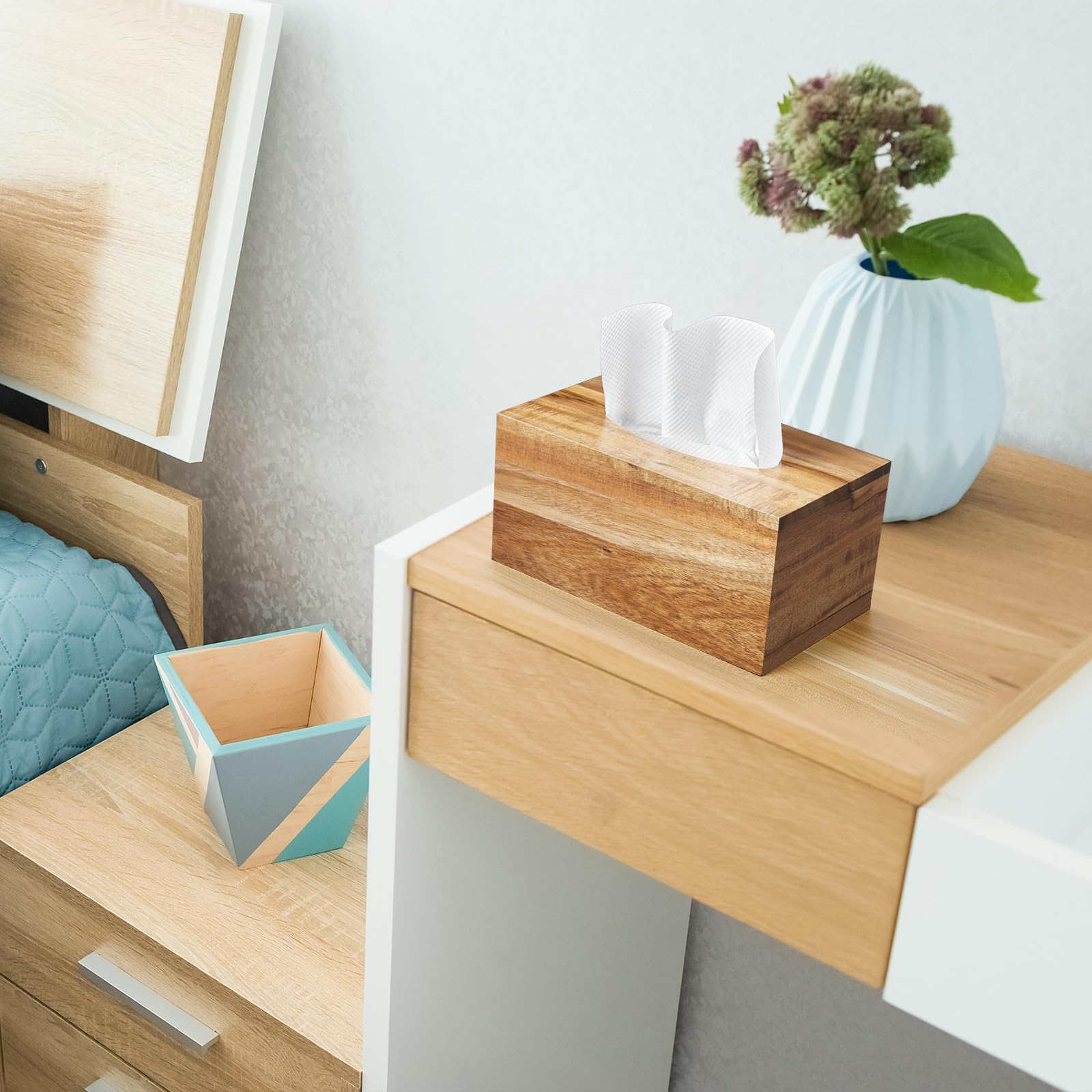INDOOR gifting idea: ALELION tissue box cover for housewarmings and holidays.