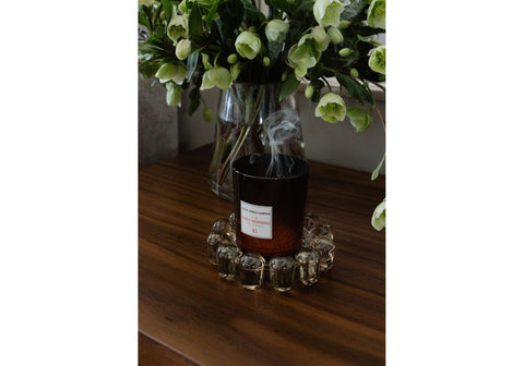 Ideal for diffusers in compact spaces.