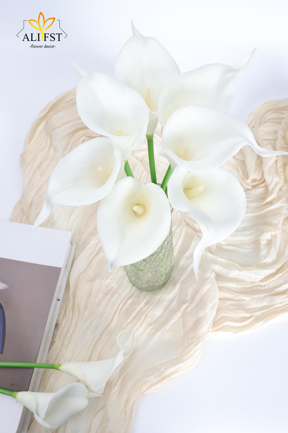 Alifst indoor decor calla lilies white safe and low maintenance.