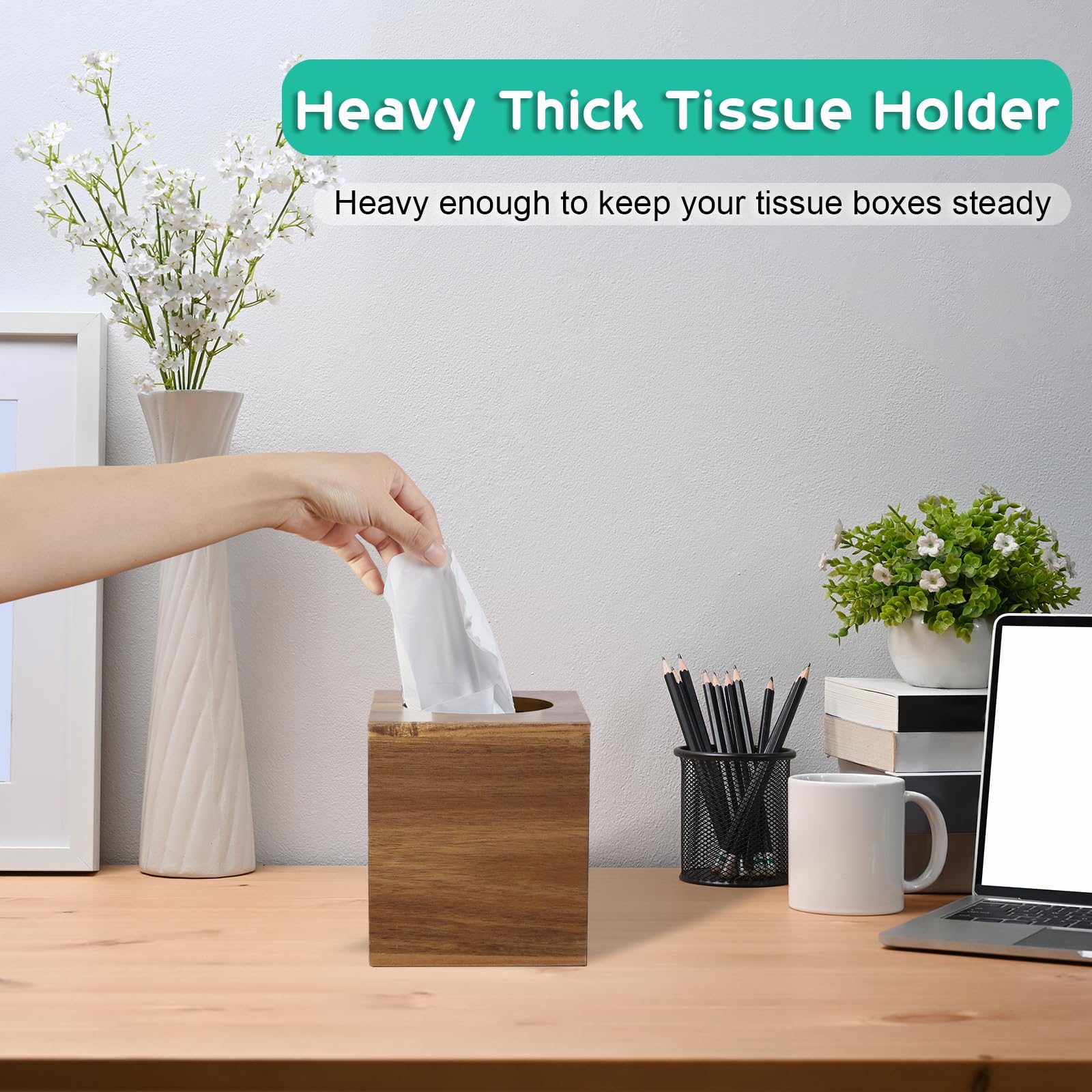 ALLELION magnetic bottom panel ensures secure closure and easy refills.