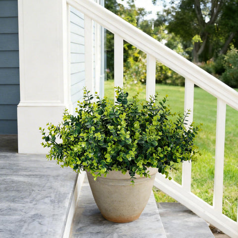 ALOXA UV-resistant leaves in a 17-inch shrub ideal for porch displays.
