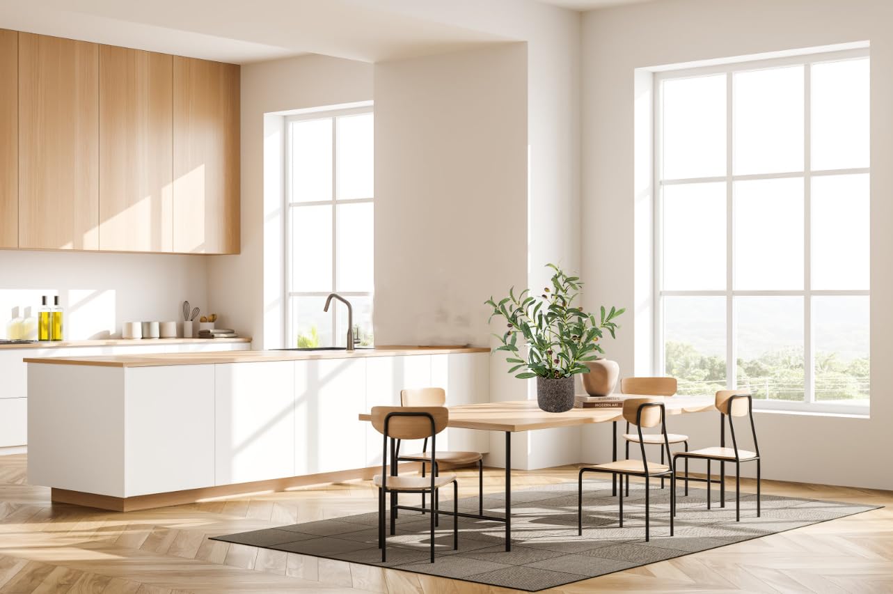 AlphaAcc silky leaves capture natural texture for easy styling.