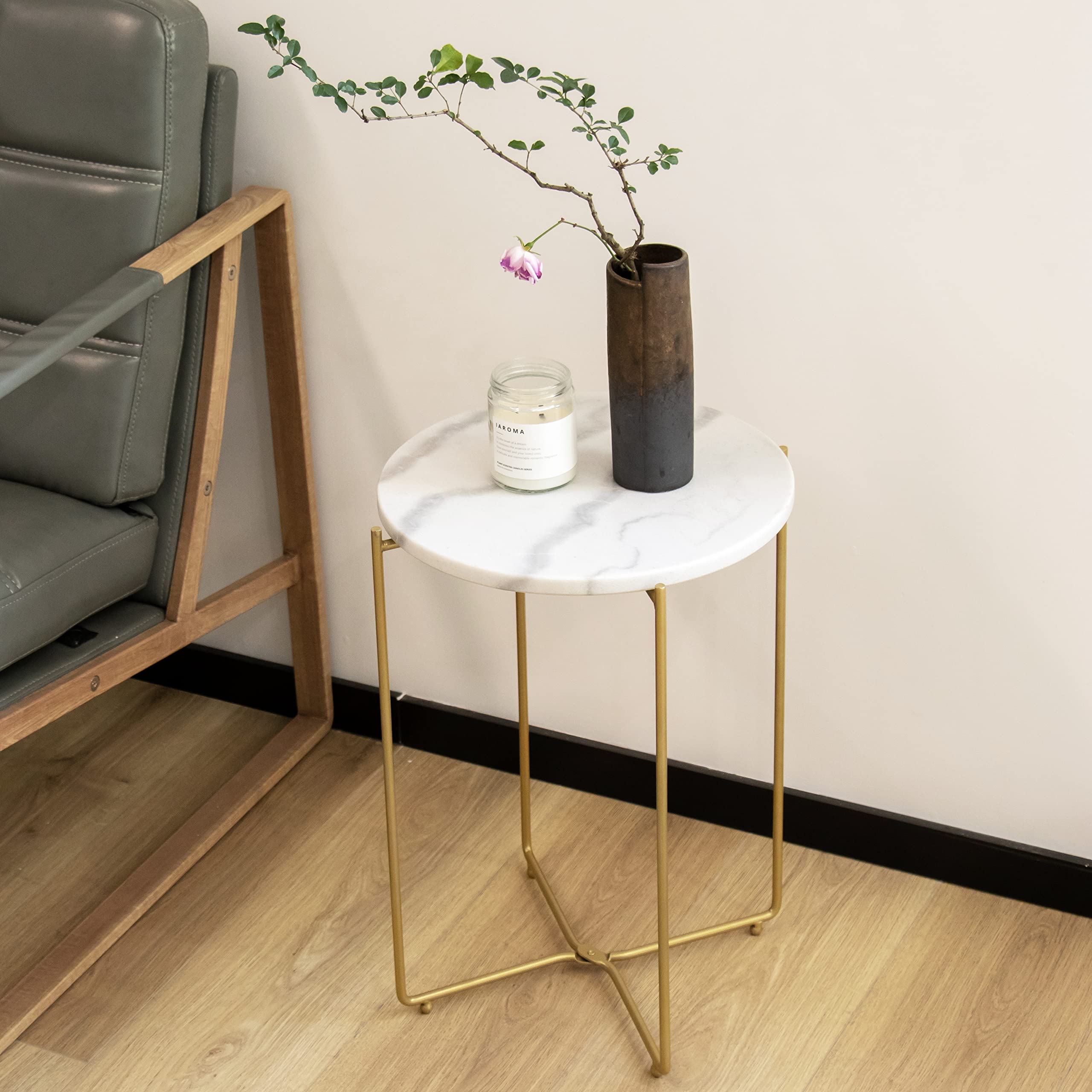 ALPOME anti-slip foot pads protect floors and stabilize the table.