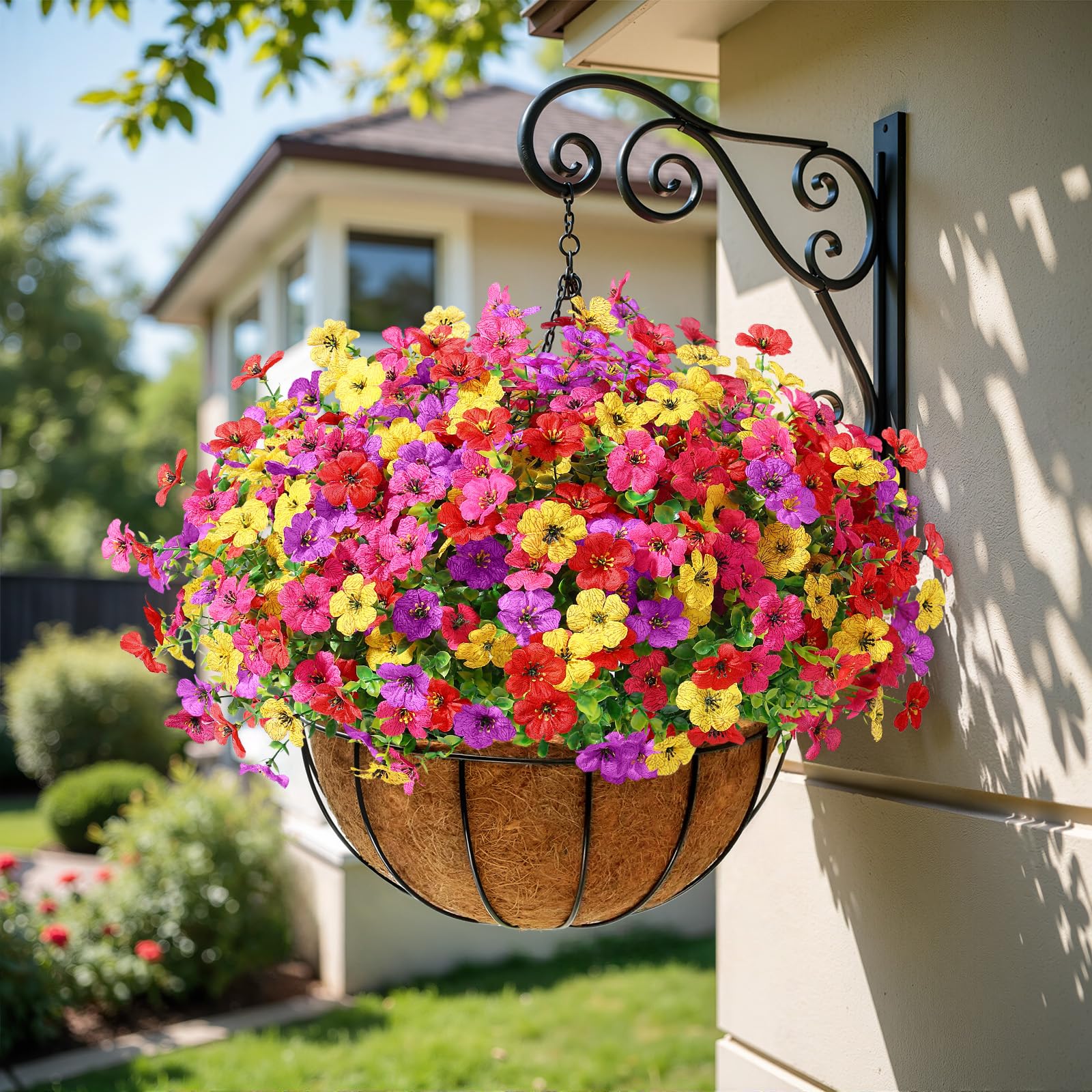 Alupssuc hanging planters with daisies offer easy outdoor accents