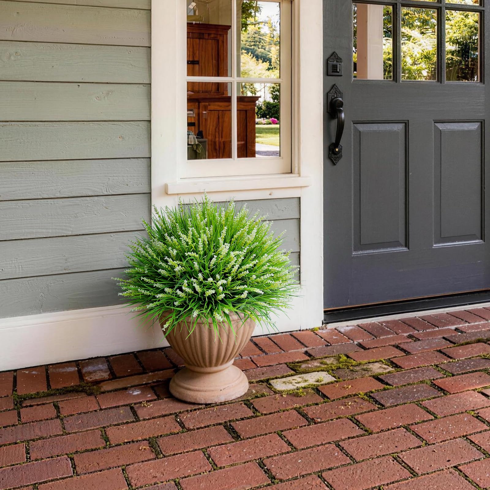 Alyptus maintenance-free greenery stays vibrant with no watering.