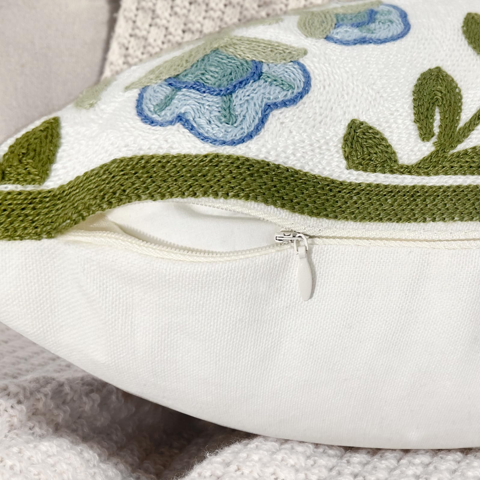 Alysheer hidden zipper feature allows clean, seamless closure
