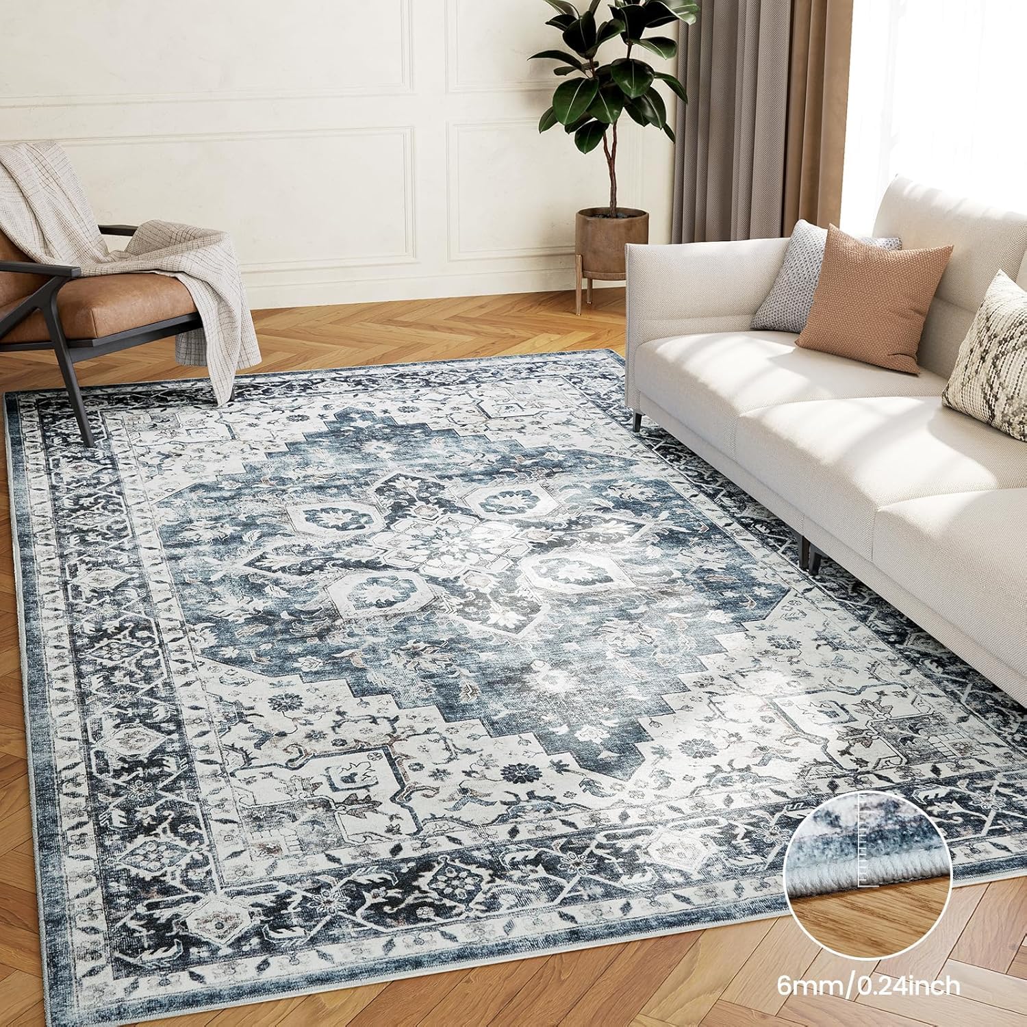 AMADA HOMEFURNISHING living room and bedroom rug blends vintage charm.
