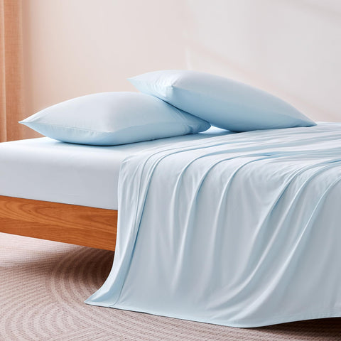 Amazon Basics 4-piece sheet set fitted pocket close-up showcasing deep 15-inch pocket fit.