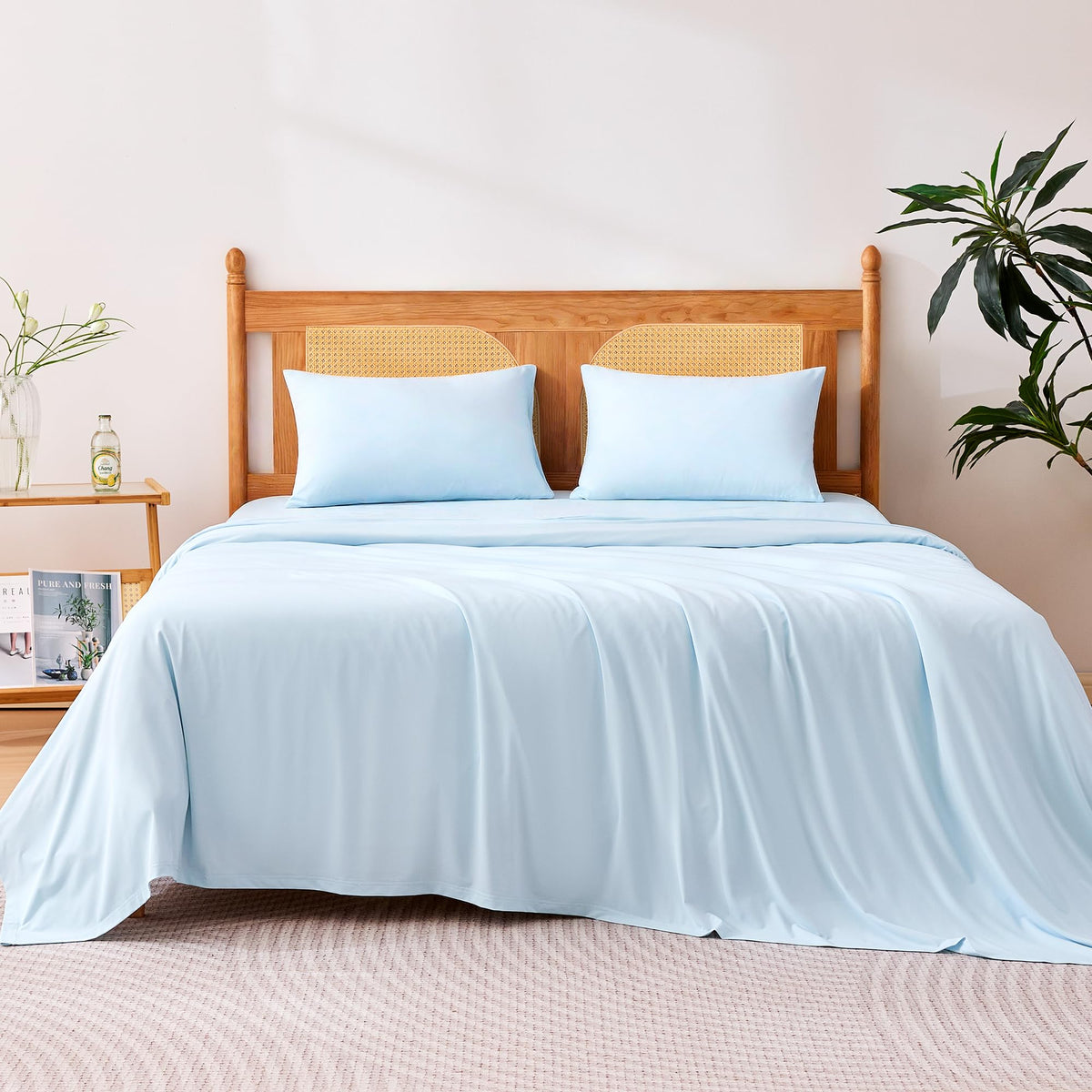 Amazon Basics cooling sheets fabric close-up highlighting breathable, cooling design for hot sleepers.