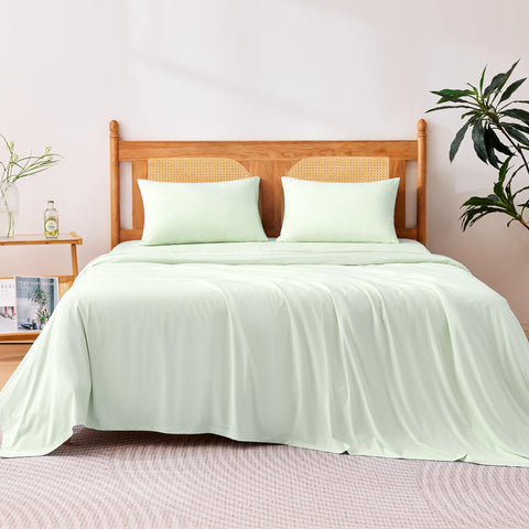 Amazon Basics cooling sheets on a queen bed show a breathable, cool sleep surface