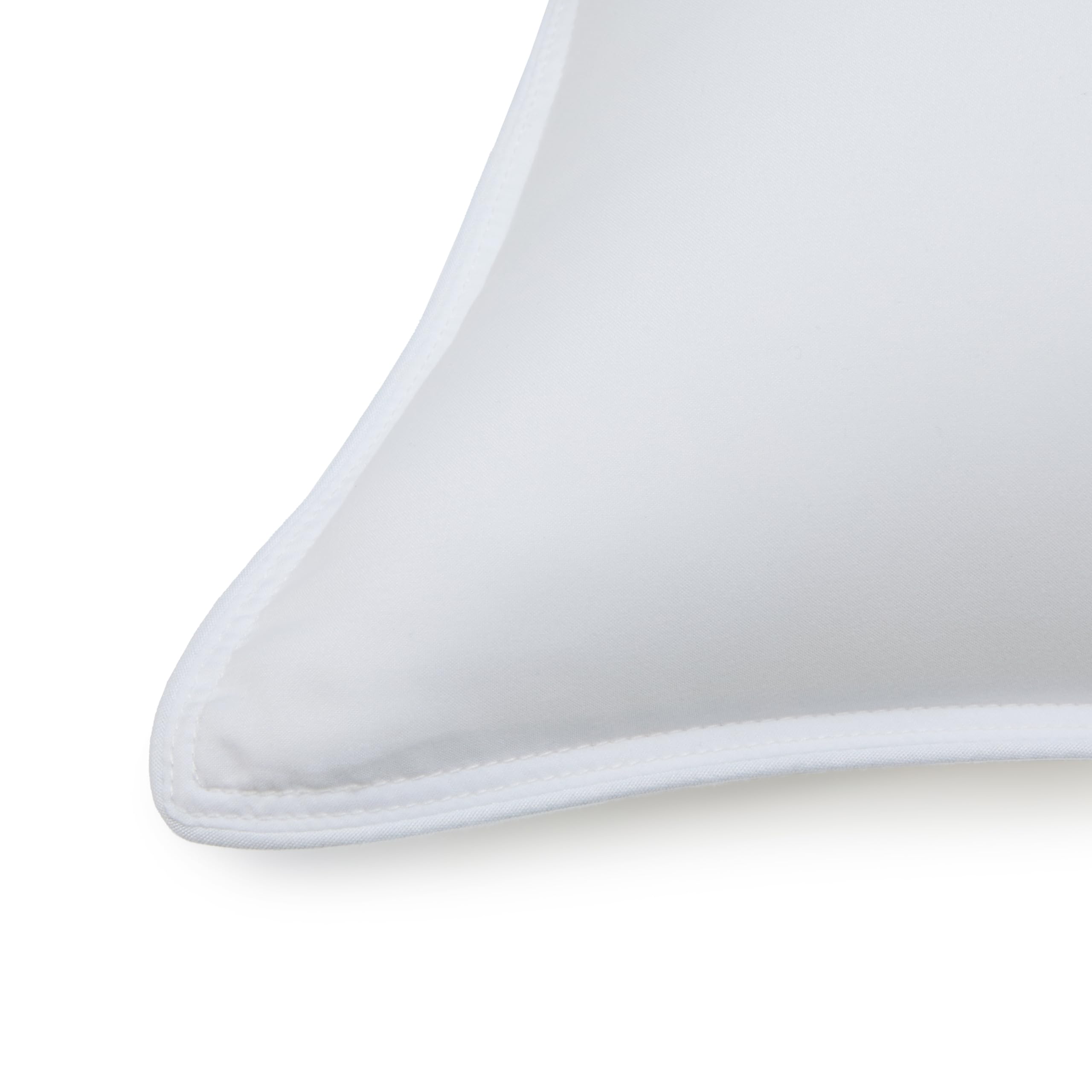 Amazon Basics down-alternative king pillow edge piping detail