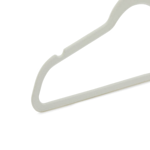 Amazon Basics 50-pack velvet hangers ideal for tidy wardrobes.