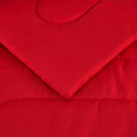 Amazon Basics easy care fabric supports machine washing and quick drying.