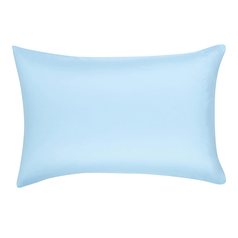 Amazon Basics fitted sheet 39x80x12 provides secure fit and year-round comfort.