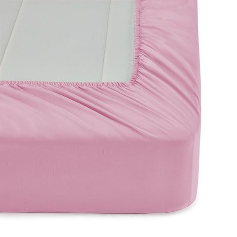 Amazon Basics packaging and care label emphasizes easy washing and setup