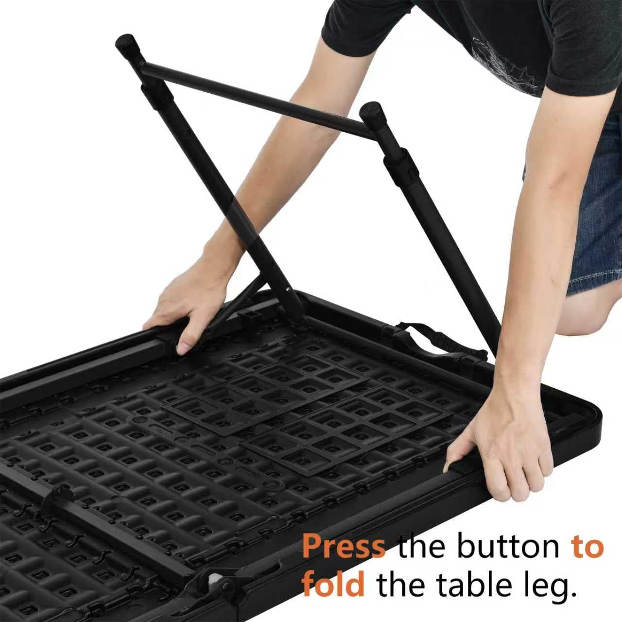 Amazon Basics lightweight yet sturdy construction for portable practicality.