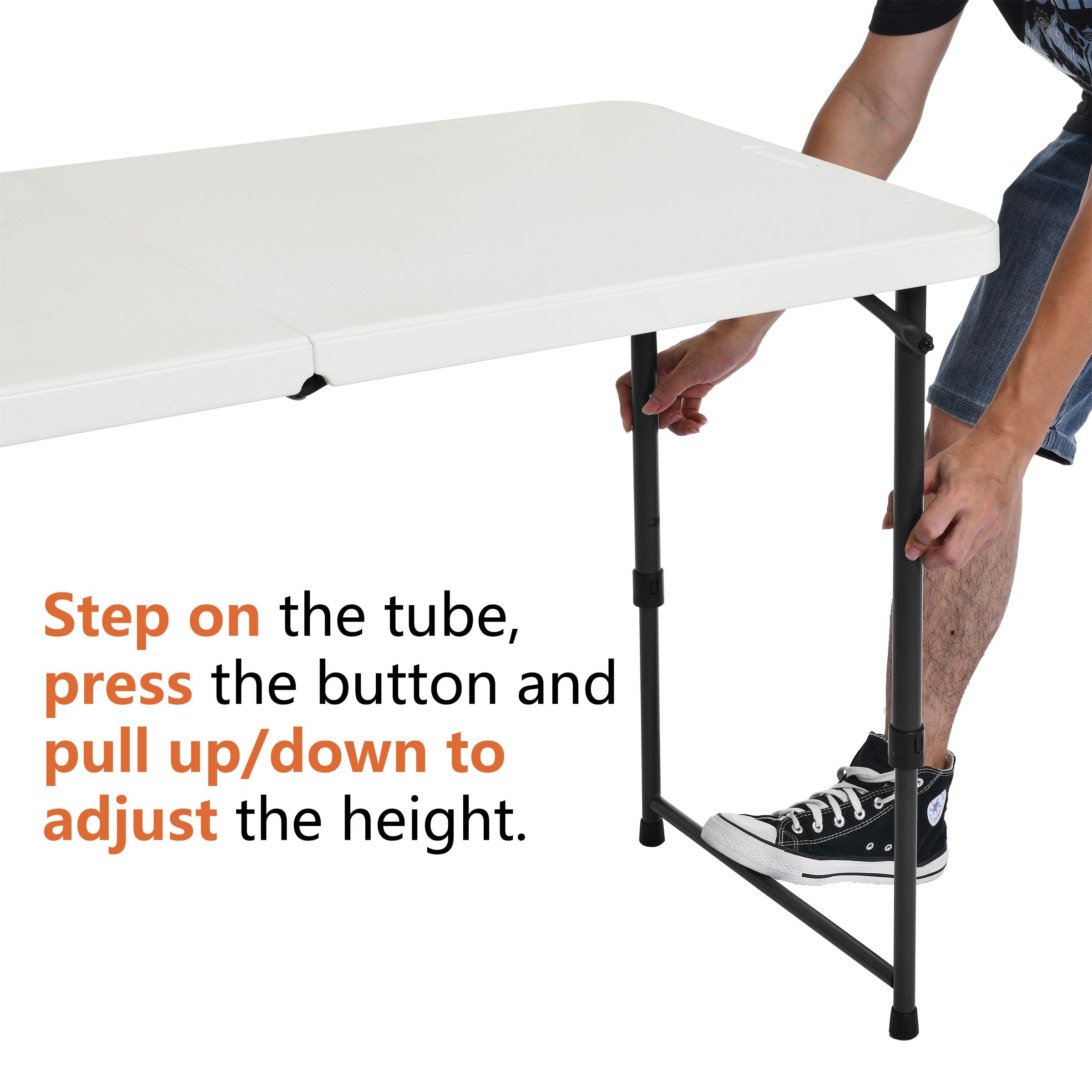 Amazon Basics lightweight yet sturdy design balances portability and strength.