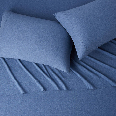 Amazon Basics machine-washable care instructions highlight easy cleaning and lasting softness.