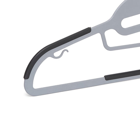 Amazon Basics S-shaped neck opening hanger eases loading without stretching collars.