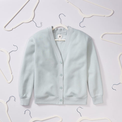 Amazon Basics hangers with notched shoulders help keep tops secure