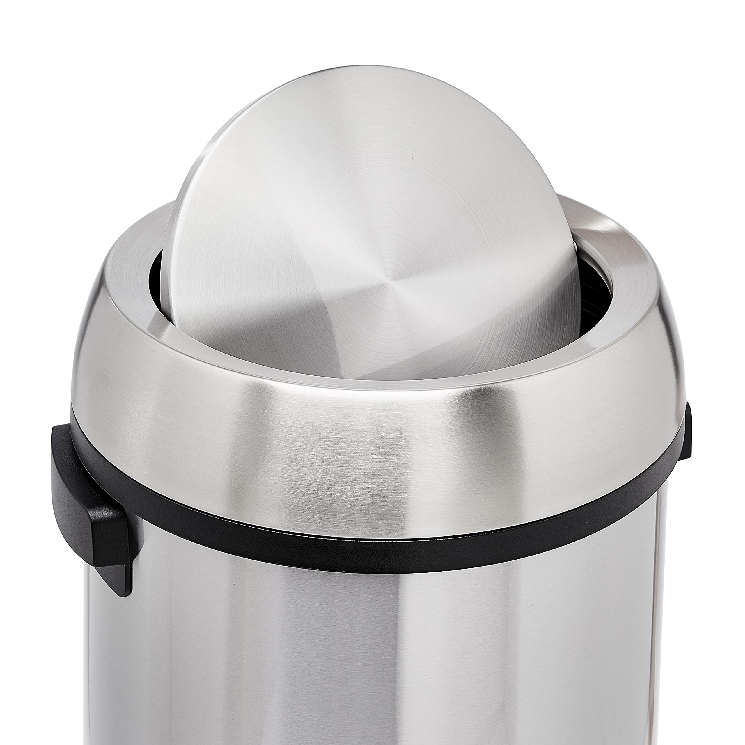 Lid lifts off for quick bag changes on the Amazon Basics can.