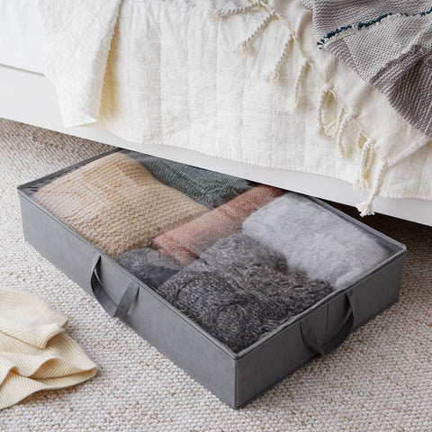 Amazon Basics under-bed storage bag zipper keeps clothes dust-free