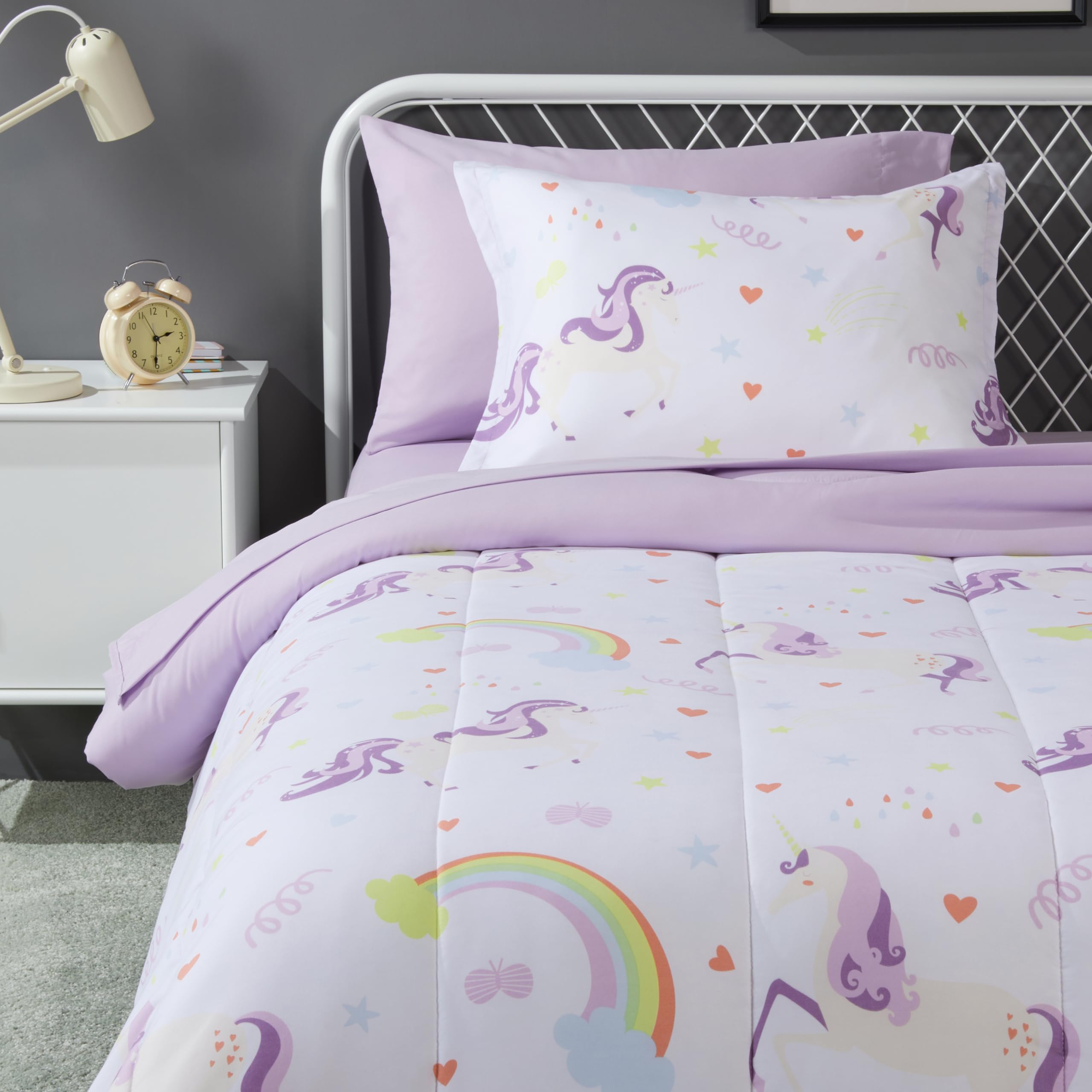 Amazon Basics unicorn print twin comforter for kids' room