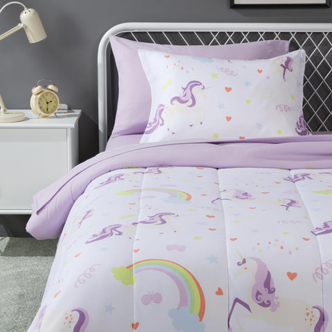 Amazon Basics unicorn print twin comforter for kids' room