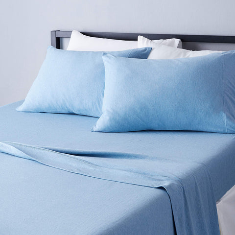 Amazon Basics king cotton jersey fitted sheet on mattress offers secure fit.