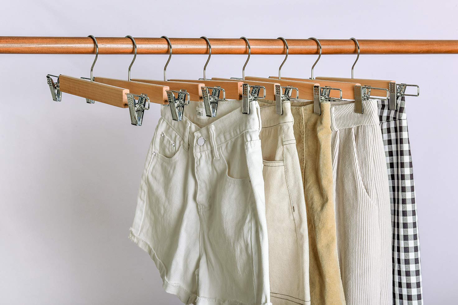 Amber Home adjustable clips accommodate multiple widths