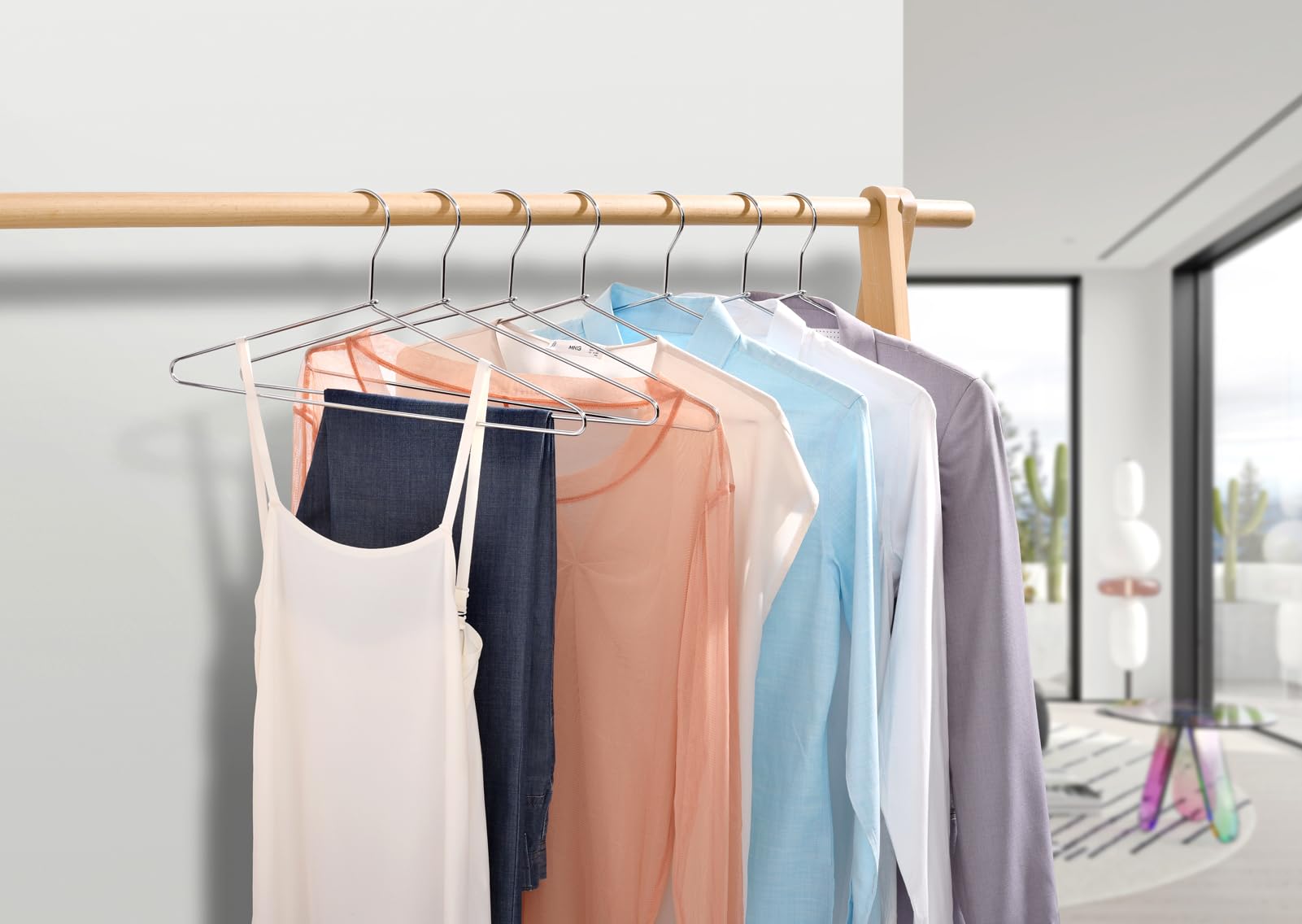 Amber Home chrome finish hangers keep wardrobe neat and accessible
