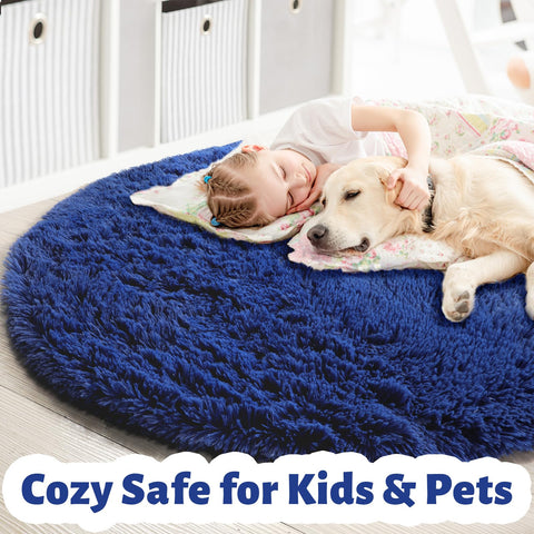 Amdrebio navy blue round rug shows non-slip backing to protect floors.