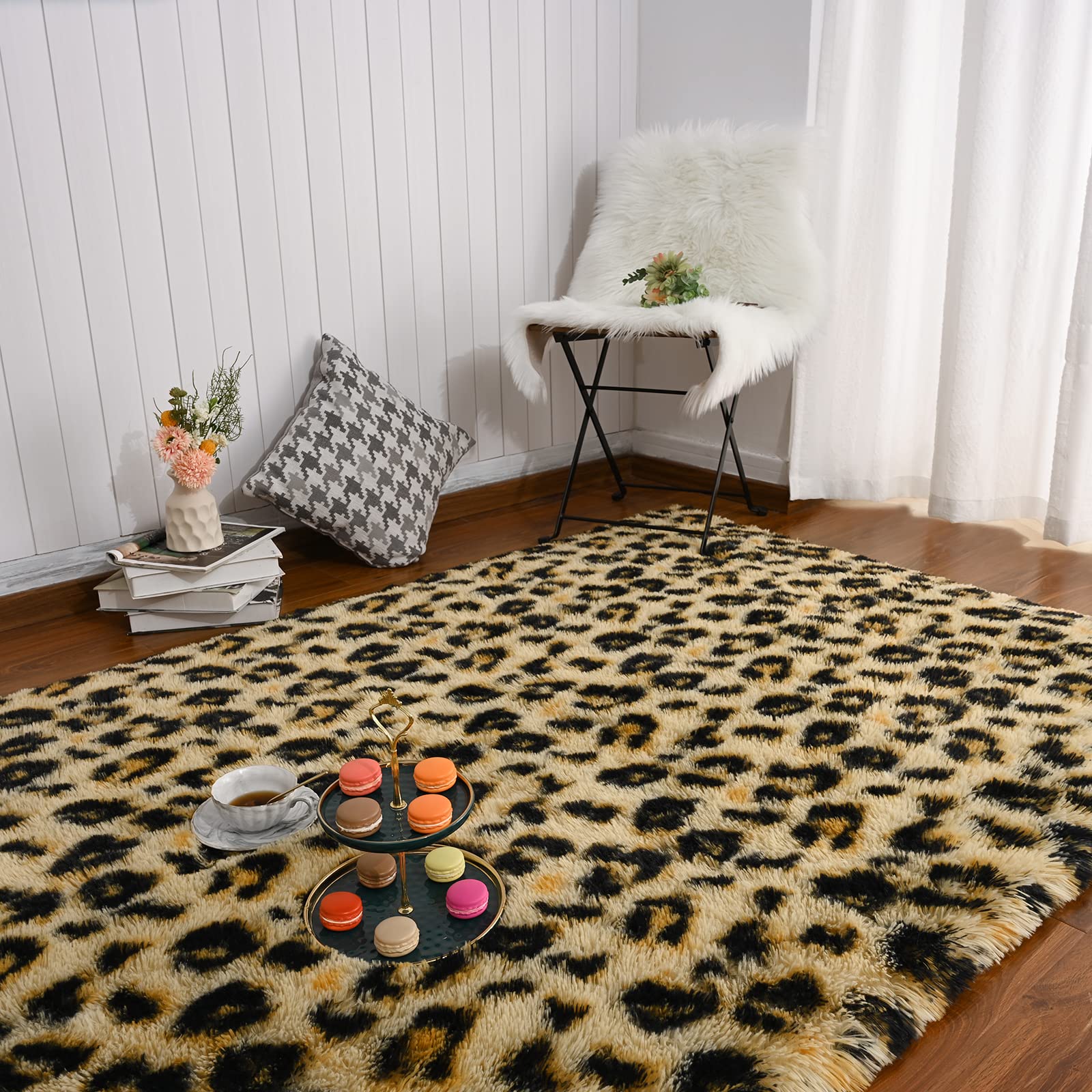 Amearea Fluffy Leopard Rug front view with plush fur for cozy floors.