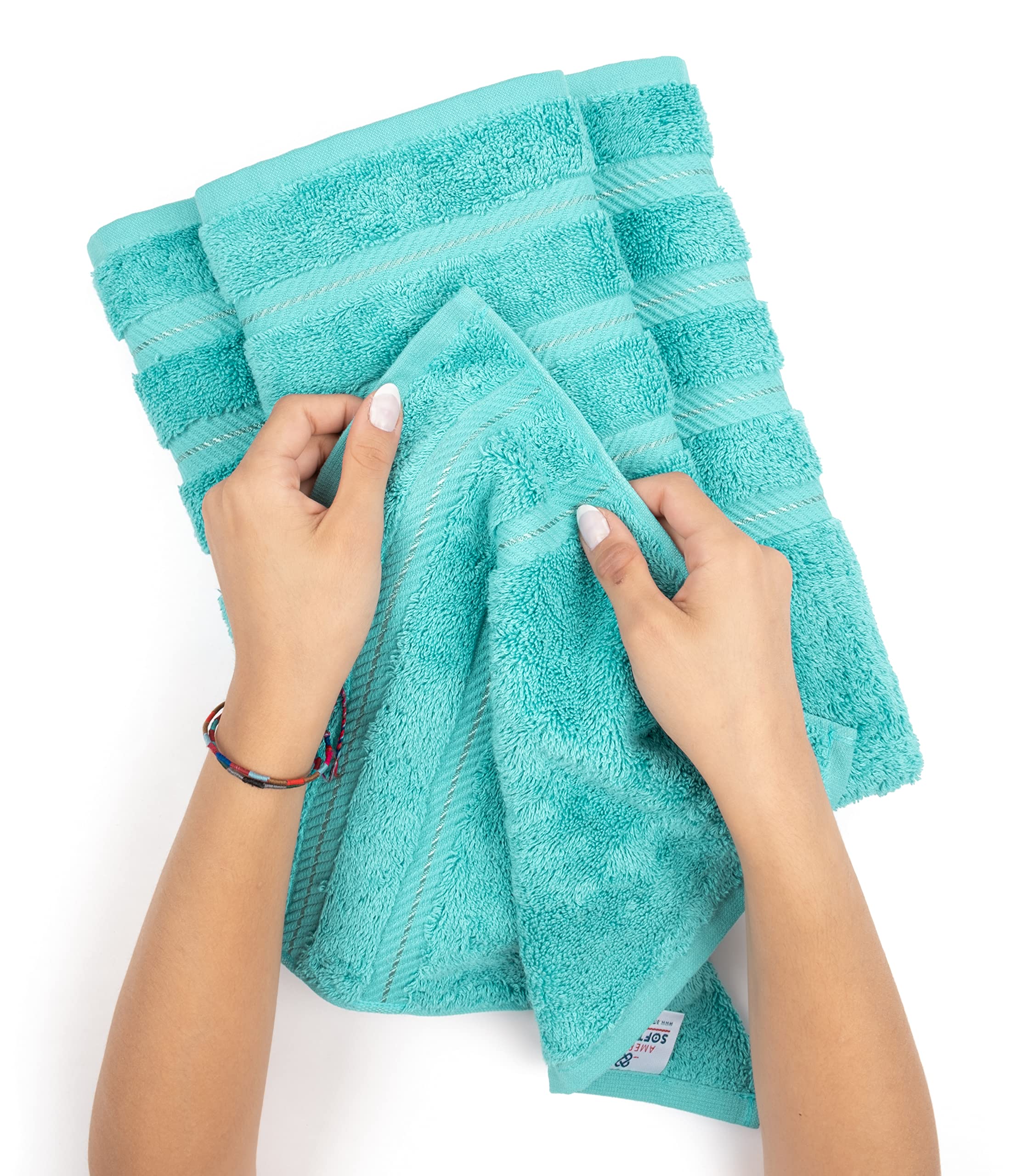 Label highlights 600 GSM density for luxurious plushness.