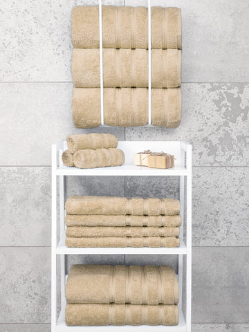 American Soft Linen drying performance close-up showing quick absorbency and high loft.