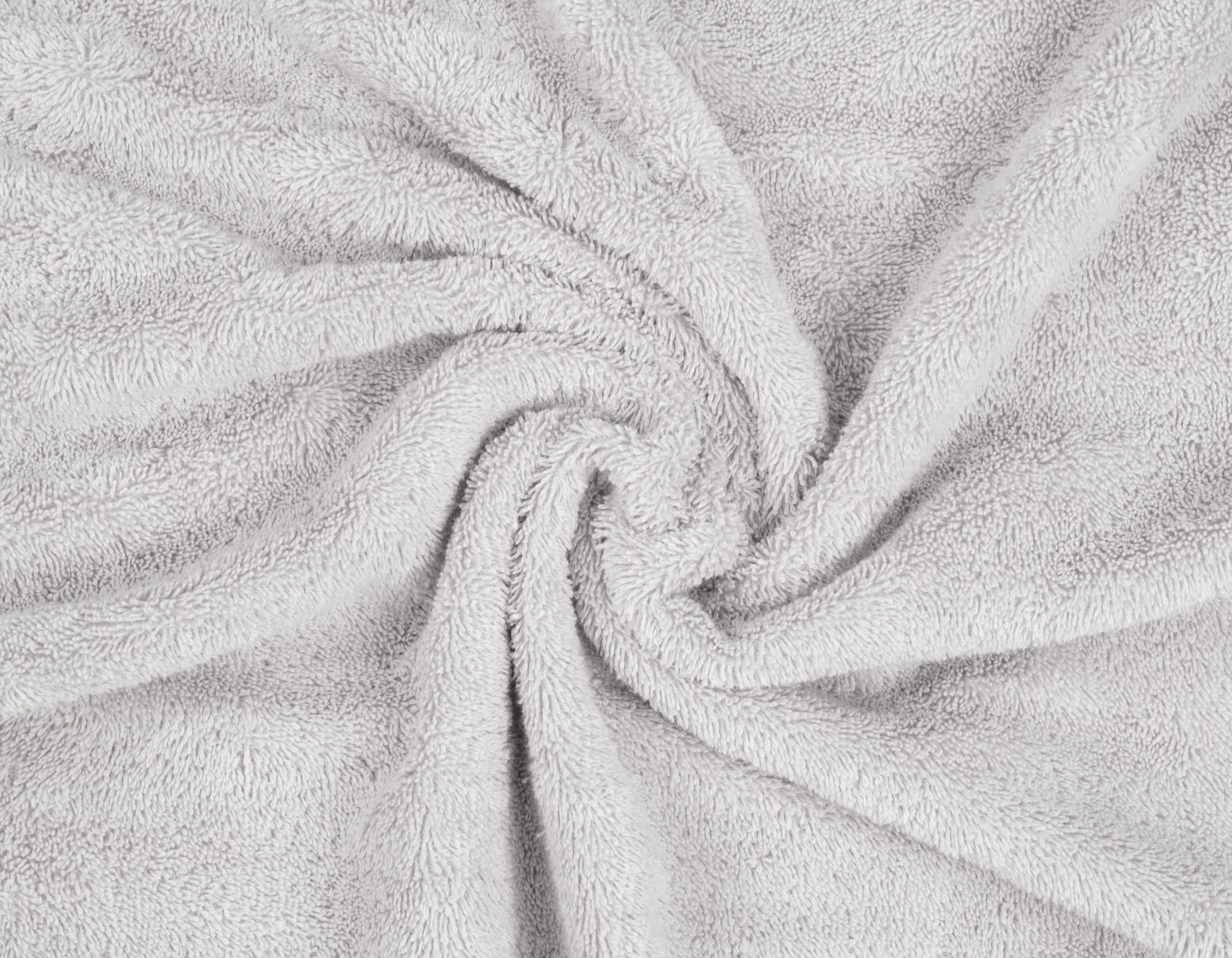 American Soft Linen 600 GSM towel close-up demonstrating plush absorbency.