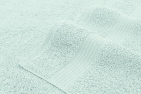 American Veteran Towel 4-piece set display showing hotel quality absorbency and durability