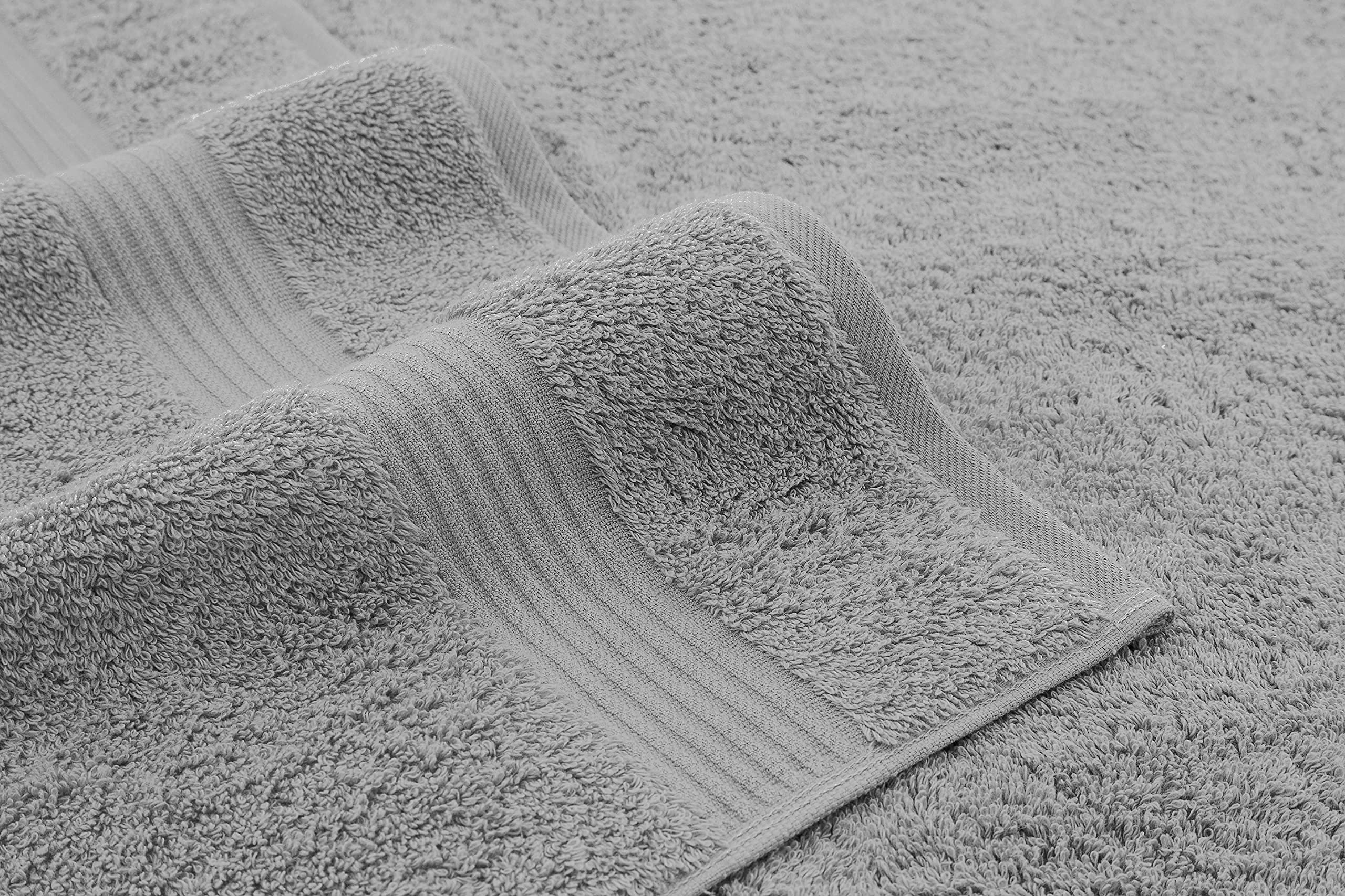 American Veteran Towel soft fluffy towels with hotel-quality feel for home care