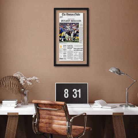 Americanflat frame featuring black finish and sleek modern molding