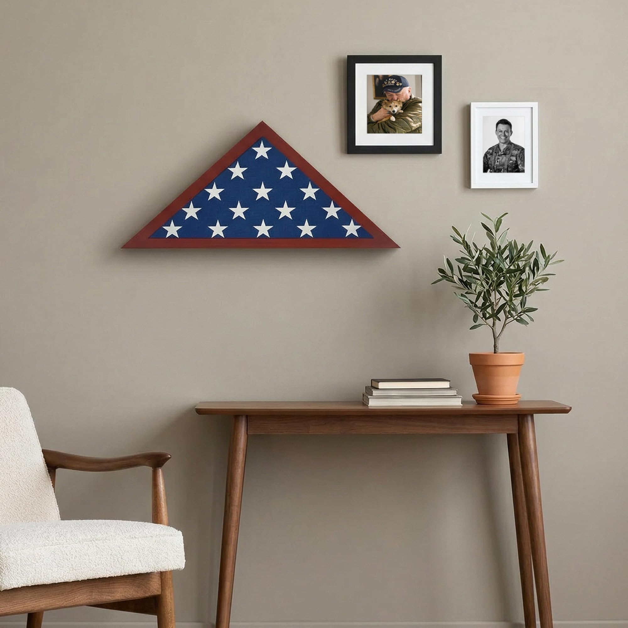 Americanflat design with turn points for easy flag insertion