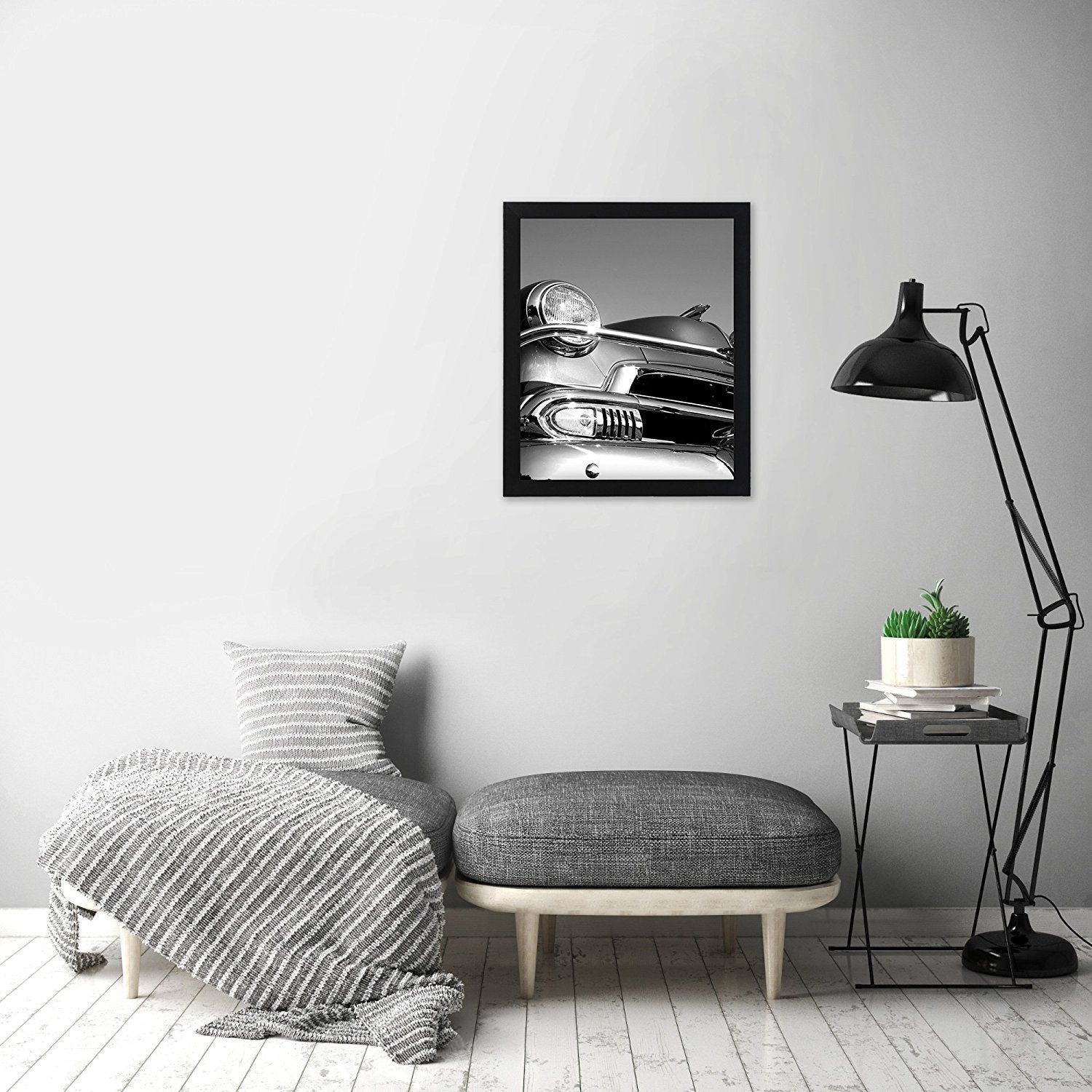 Hanging hardware on the Americanflat frame supports vertical and horizontal layouts