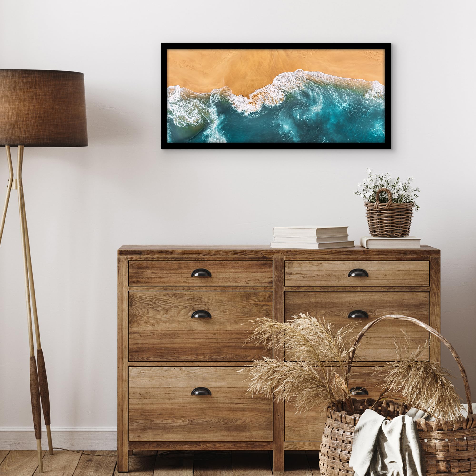 Polished plexiglass front protects photos from dust and scratches