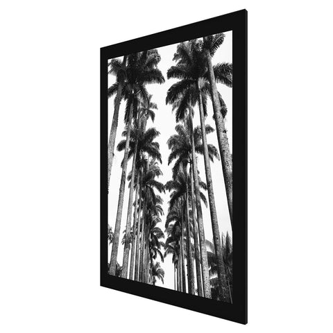 Americanflat safe-delivery packaging protects the frame in transit.