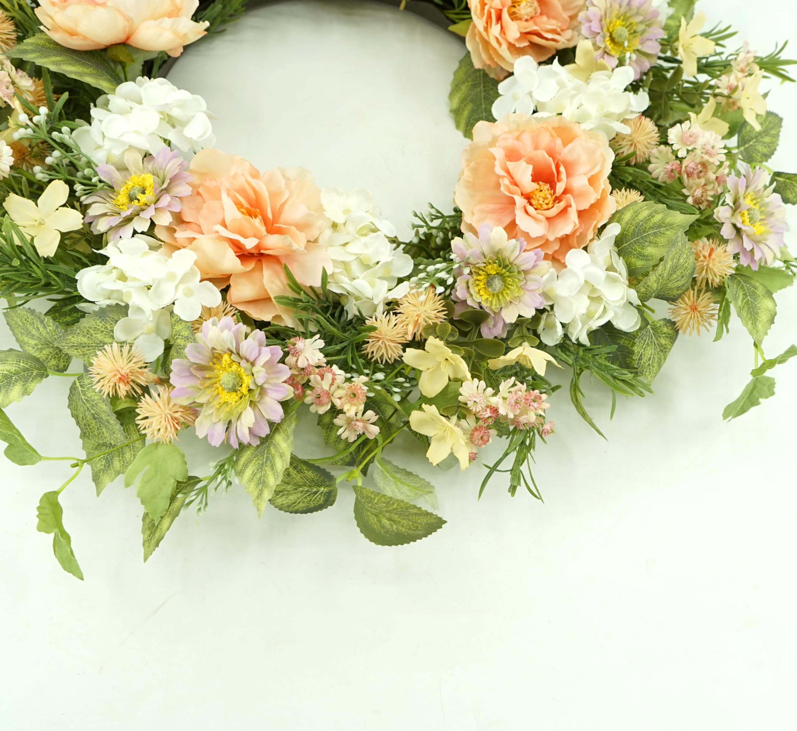 AMF0RESJ wreath packaged in gift box protects shape during delivery.