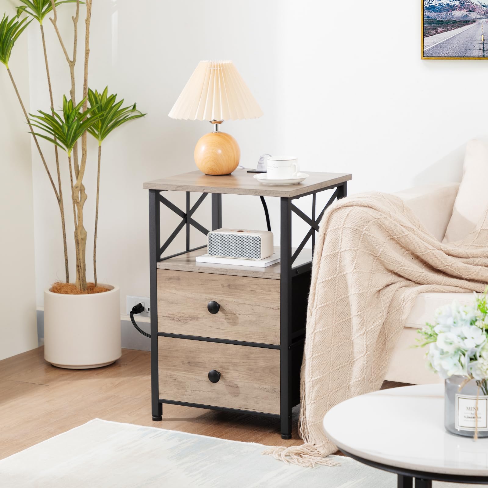 AMHANCIBLE night stand 2 FSC certified wood panels support everyday use