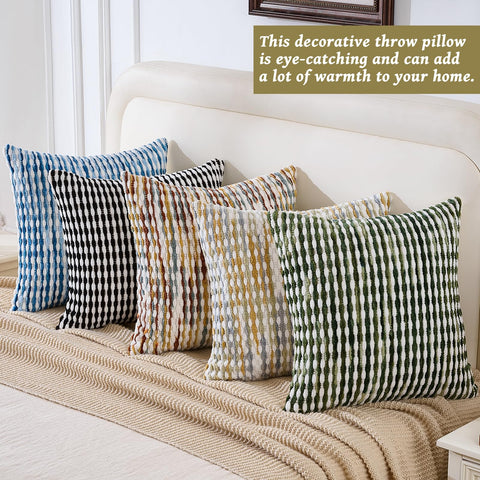 AmHoo soft chenille fabric provides skin-friendly cushion cover